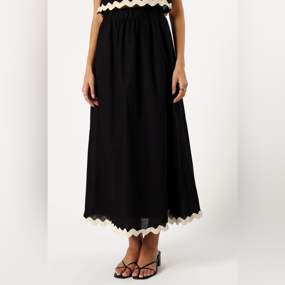 NWT Petal & Pup Petal and Pup Chrissy Midi Skirt Black with Cream Trim Size XS